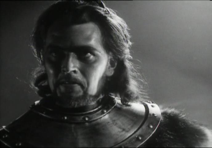 Dan Oherliy as MacDuff in the play 'Macbeth'